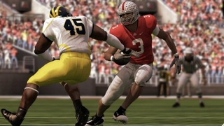 Illustration for article titled See 29 Teams in 28 Screens of NCAA Football 11